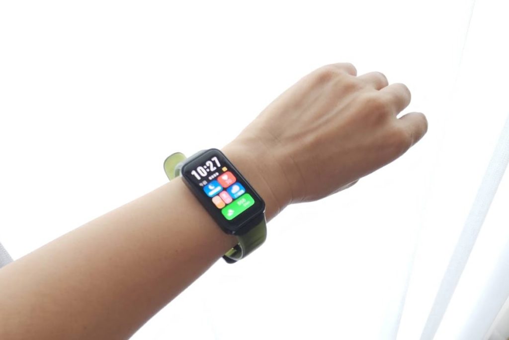 スマートウォッチをつけたところ